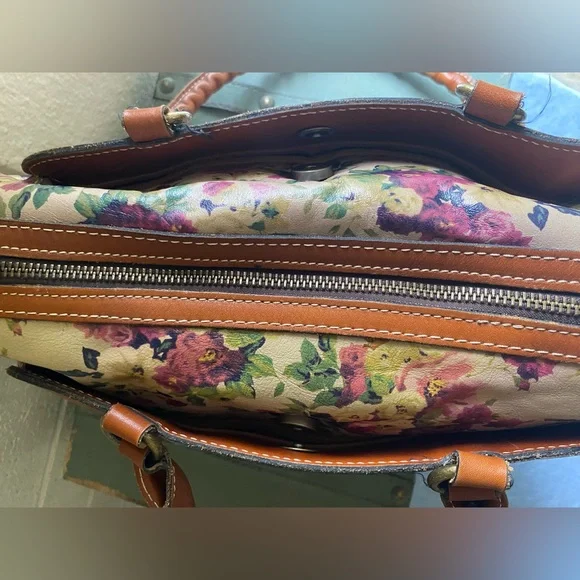 PATRICIA NASH ANTIQUR ROSE SATCHEL EUC - Picture 8 of 9